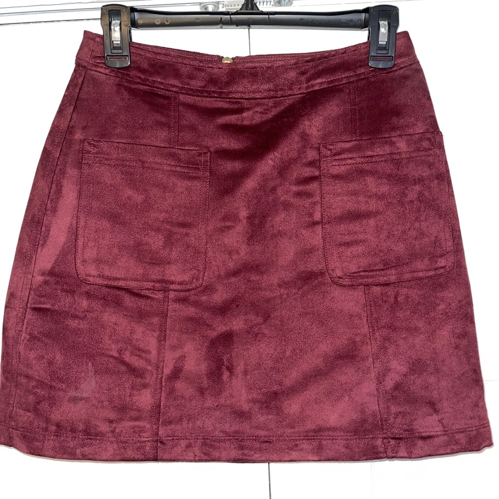 Old Navy Burgundy Skirt